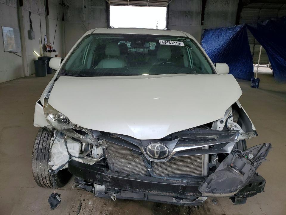 2019 Toyota Sienna xle 8-passenger
