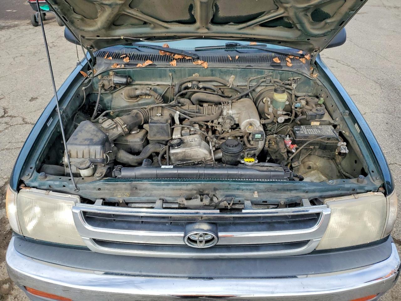 2000 Toyota Tacoma Base