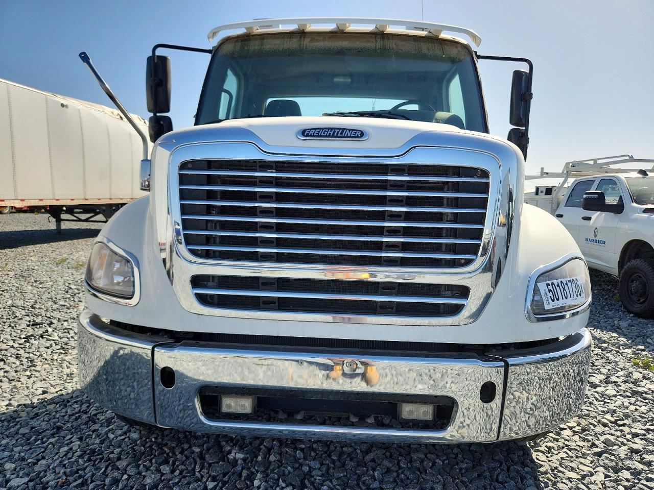 2015 Freightliner Business Class M2 Semi Truck