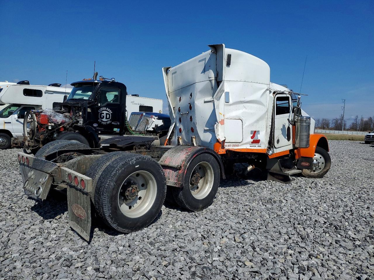 1995 Peterbilt 379 Semi Truck