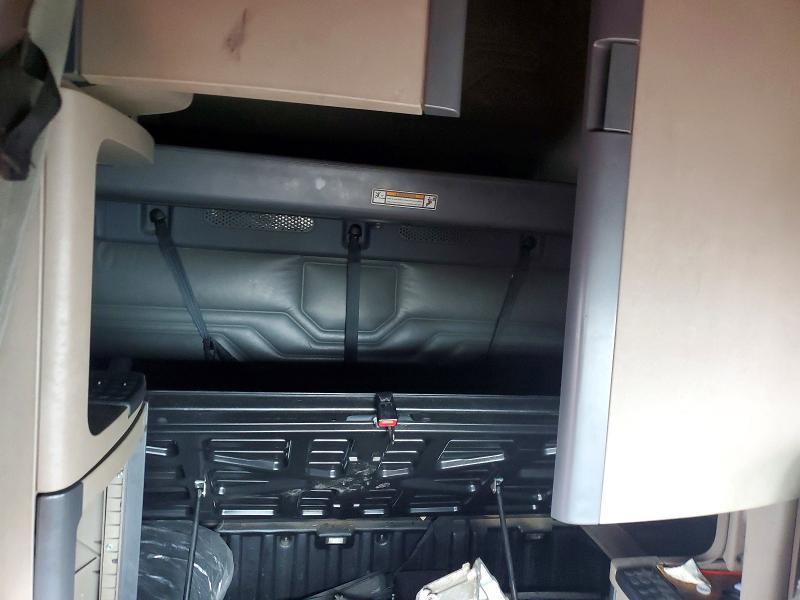 2014 Freigliner 2014 Freightliner Cascadia Semi Truck