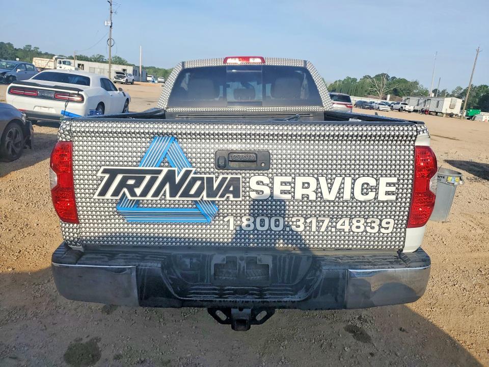 2017 Toyota Tundra SR5