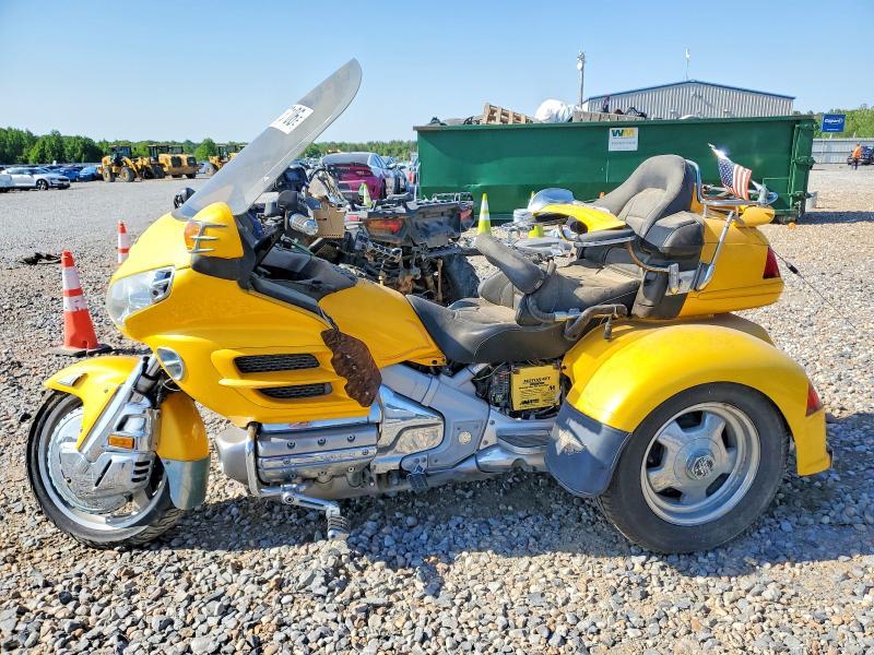 2002 Honda GL1800