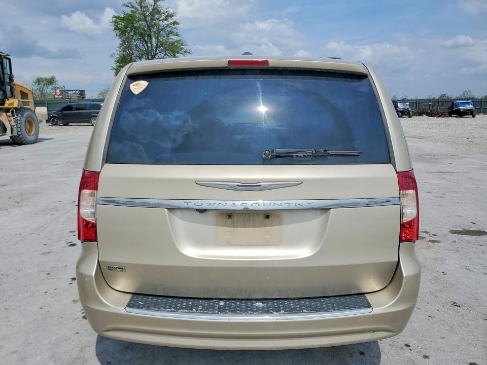 2013 Chrysler Town & Country Touring