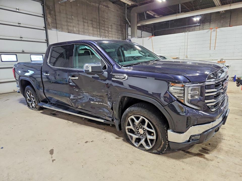 2024 GMC Sierra K1500 slt