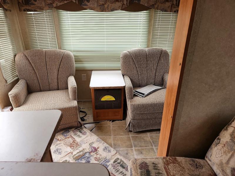 2007 Keystone Zeppeline Camper