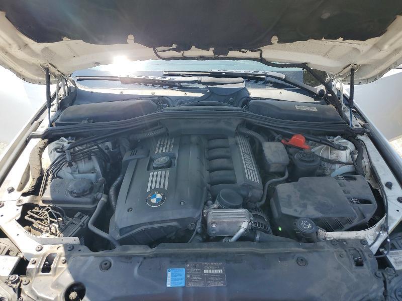 2009 BMW 528 i