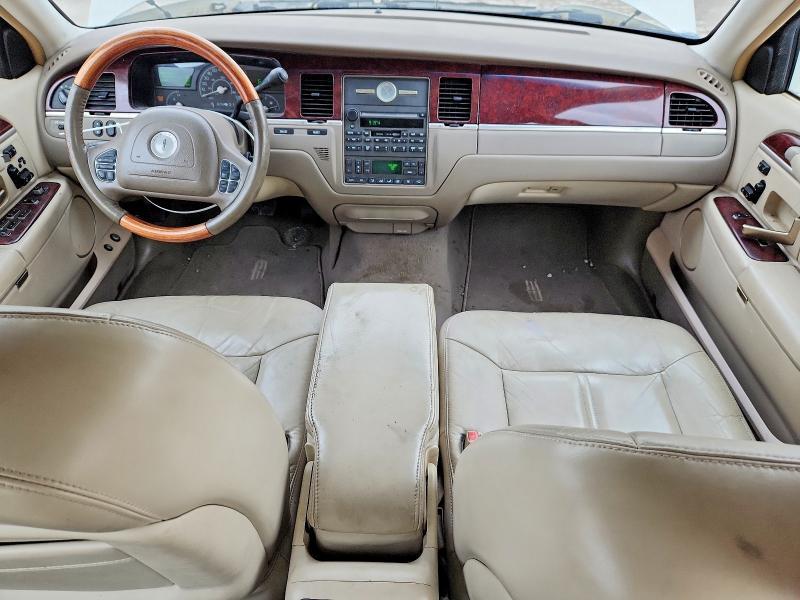 2004 Lincoln Town car Ultimate