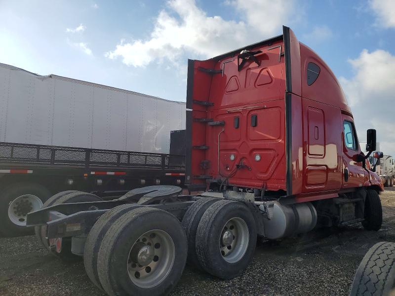 2017 Freightliner Cascadia 125 Semi Truck