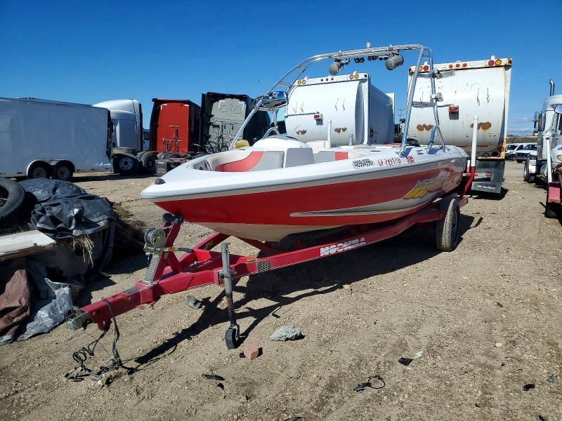 2002 Moomba Boat