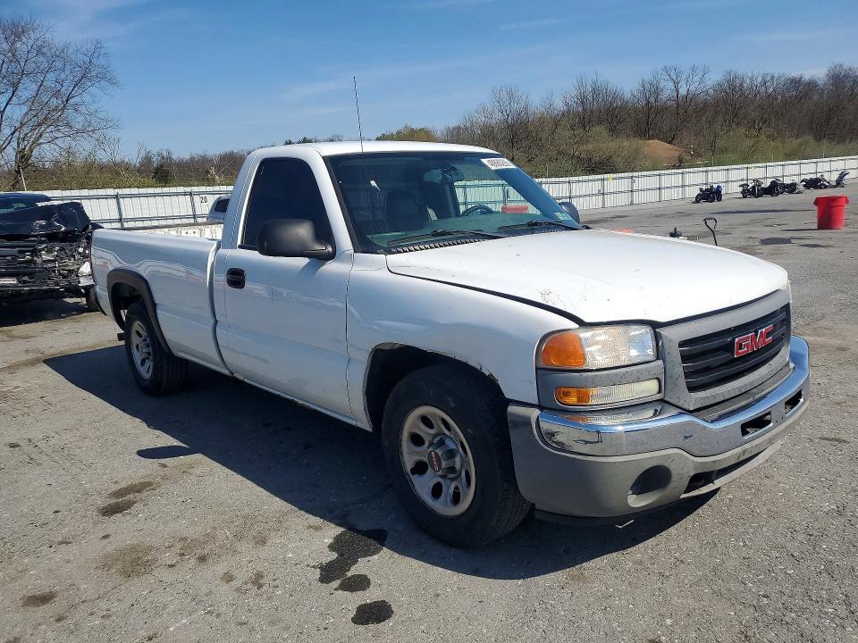 2005 GMC New Sierra C1500