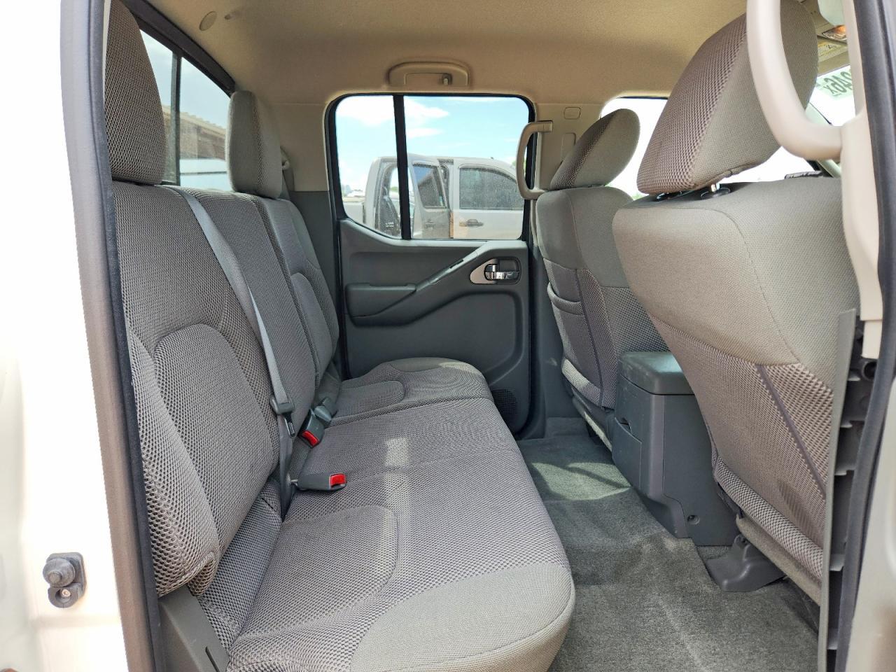2015 Nissan Frontier S