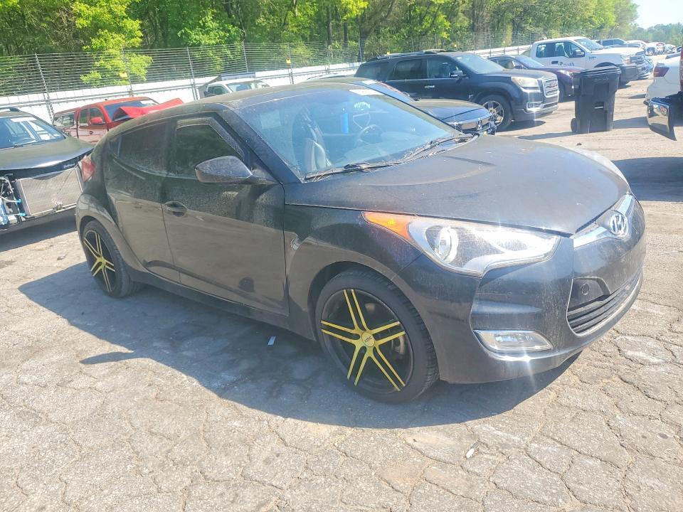 2016 Hyundai Veloster Base
