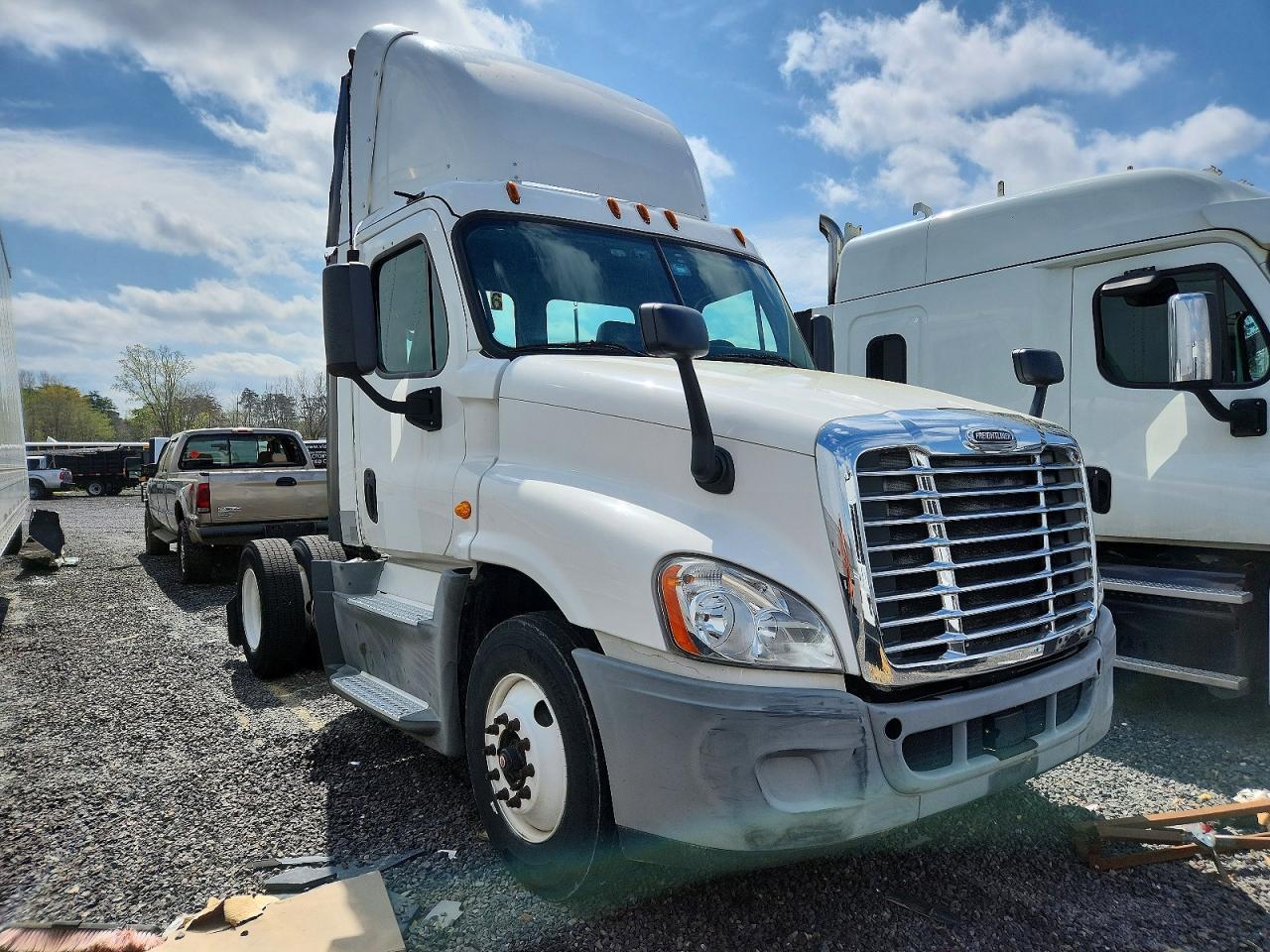 2016 Freightliner Cascadia 125 Semi Truck