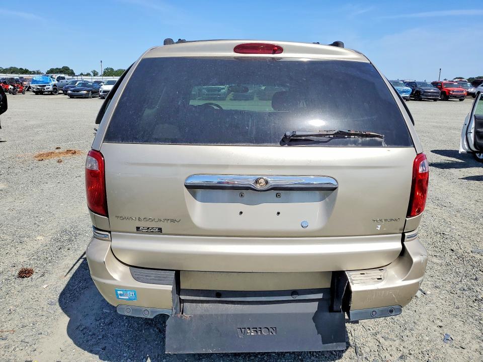 2006 Chrysler Town & Country Touring