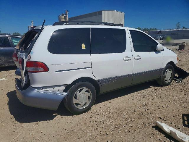 2002 Toyota Sienna xle