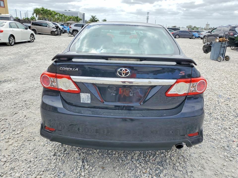 2013 Toyota Corolla s