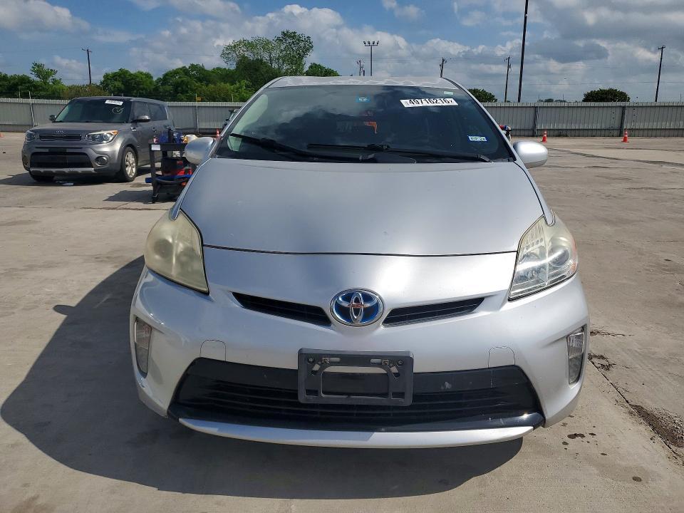 2013 Toyota Prius two