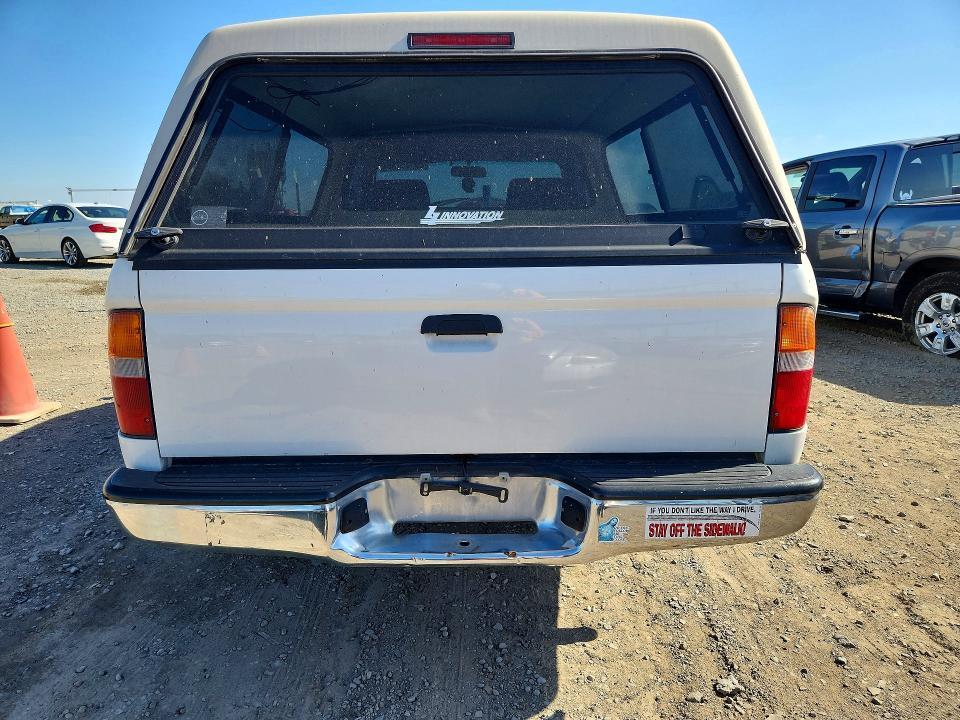 2000 Toyota Tacoma Base