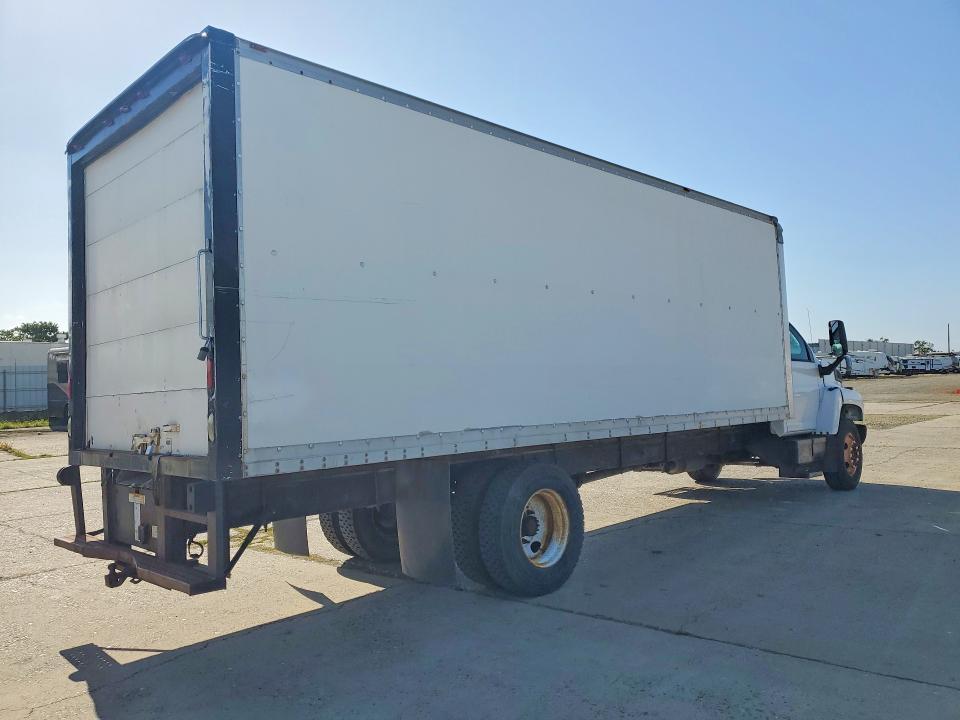 2006 GMC C7 BOX Truck