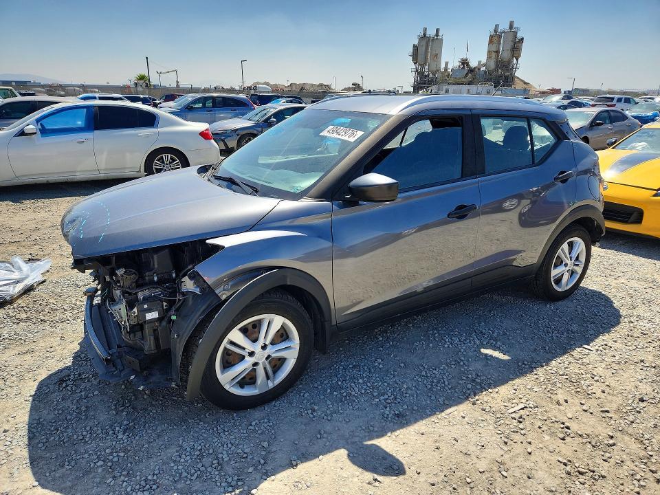 2019 Nissan Kicks s