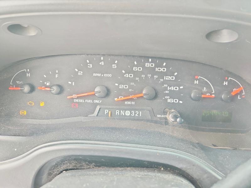 2004 Ford Econoline E450 Super Duty Cutaway Van