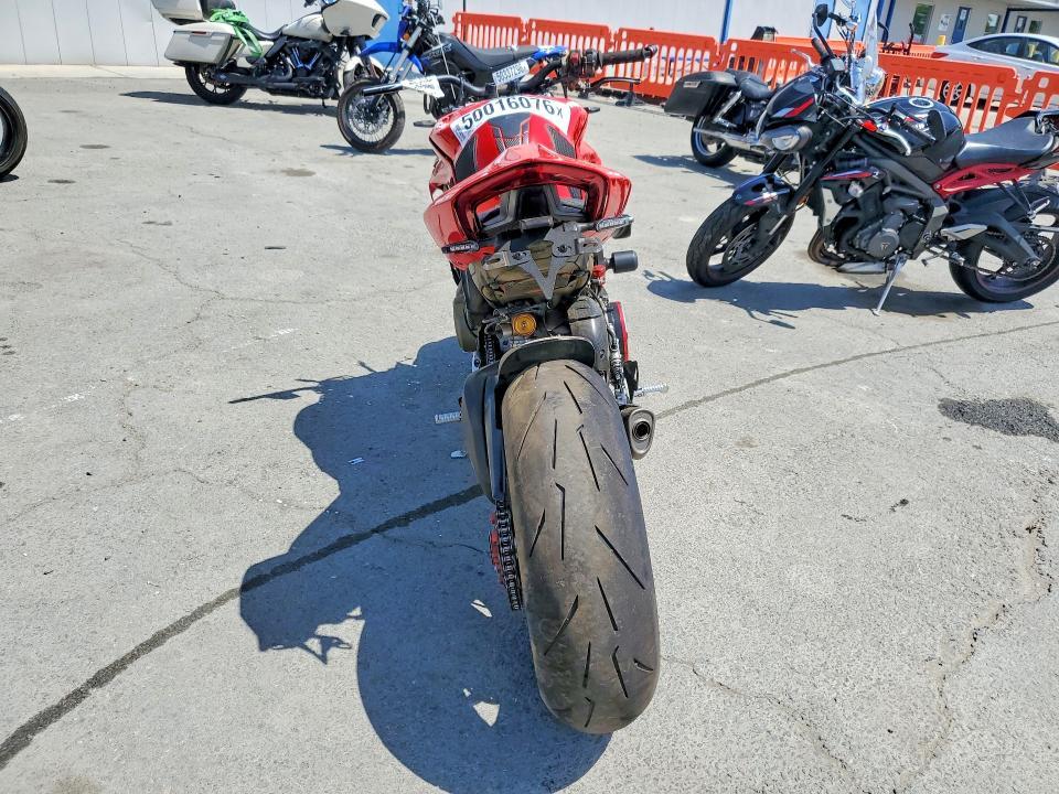 2021 Ducati Streetfighter V4