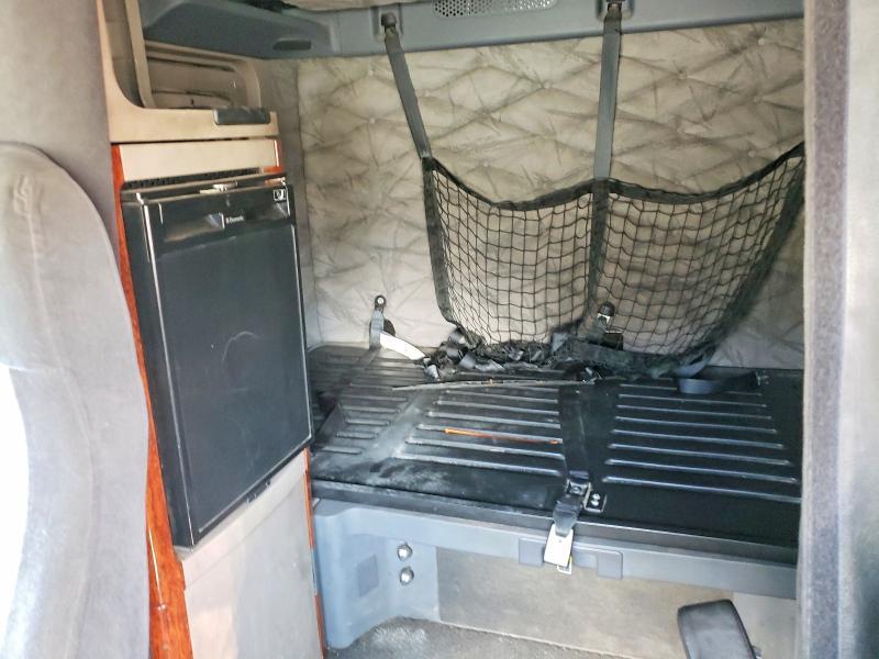 2013 Freigliner 2013 Freightliner Cascadia Semi Truck