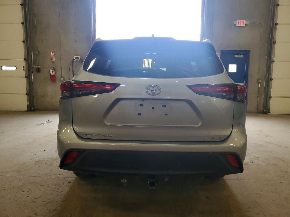 2021 Toyota Highlander le