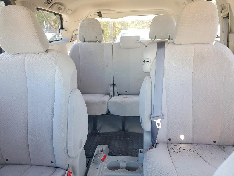 2012 Toyota Sienna le