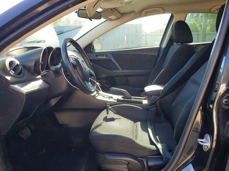 2013 Mazda 3 I