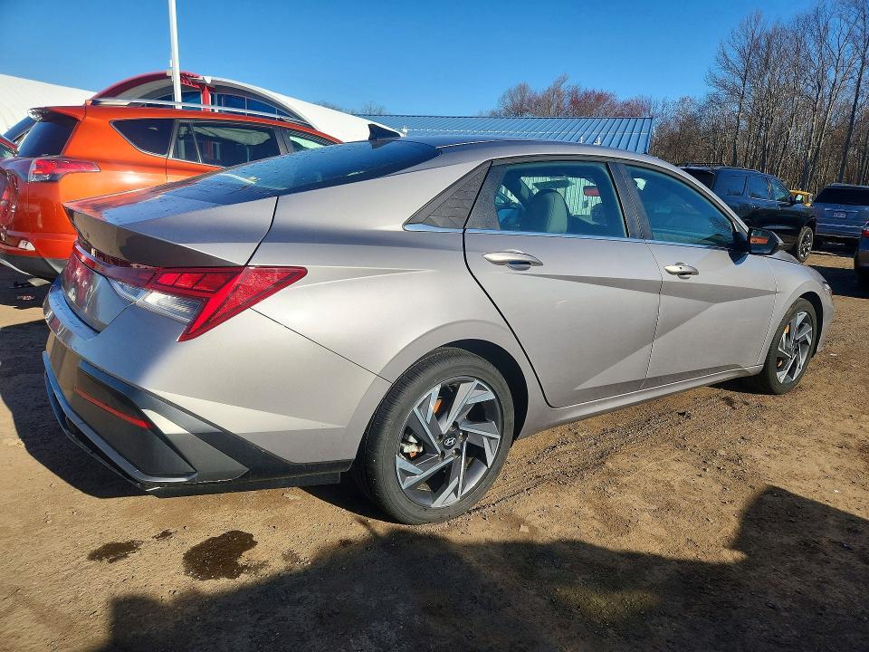 2025 Hyundai Elantra sel