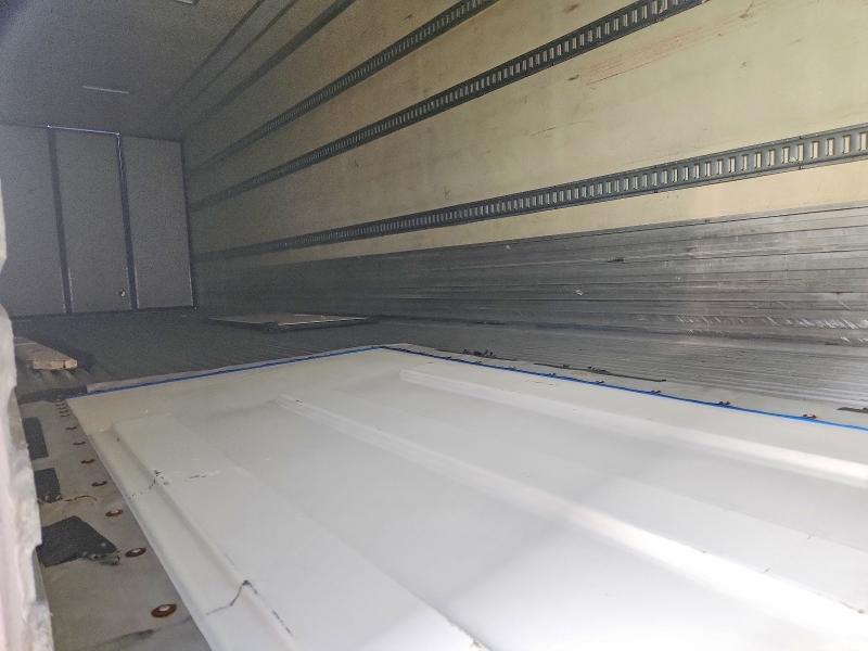 2015 Utility VS2RA Refrigerated Van Trailer