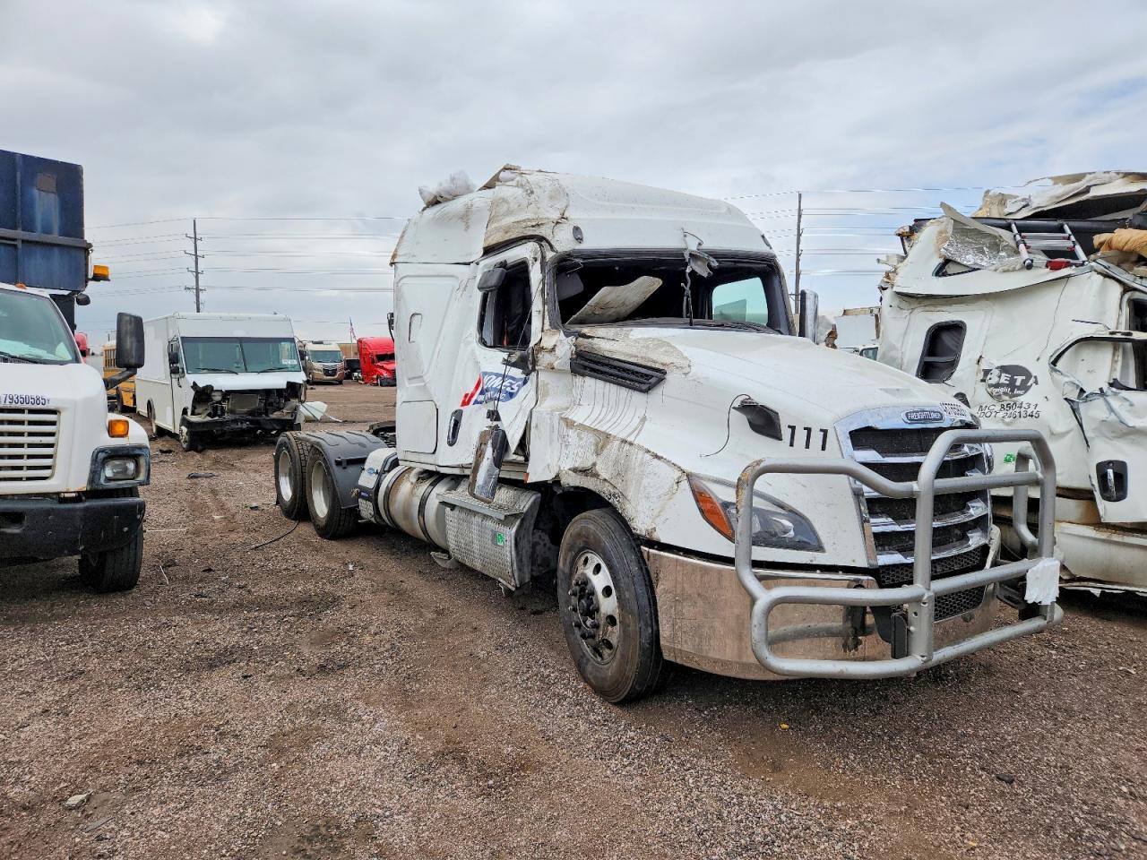 2022 Freigliner 2022 Freightliner Cascadia 126 Semi Truck