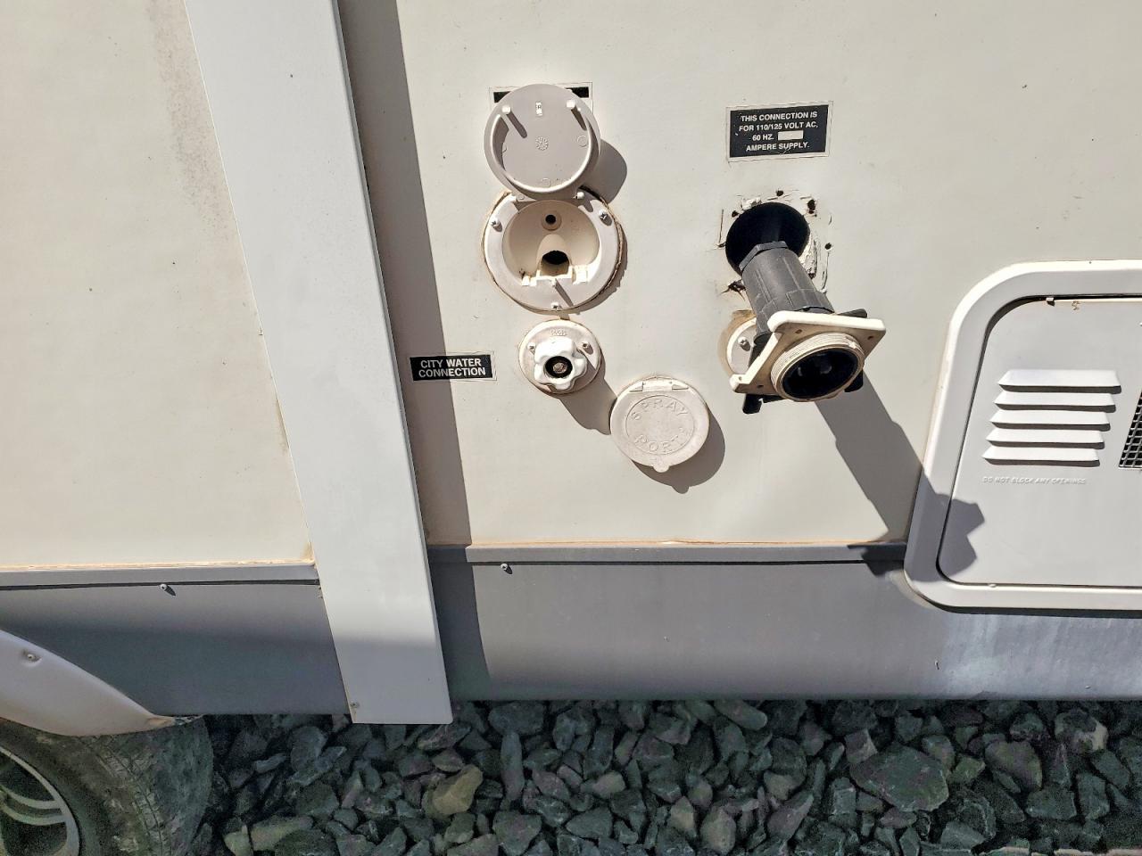 2013 Cruiser Rv Radiance Camper