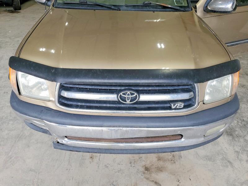 2002 Toyota Tundra SR5 V8