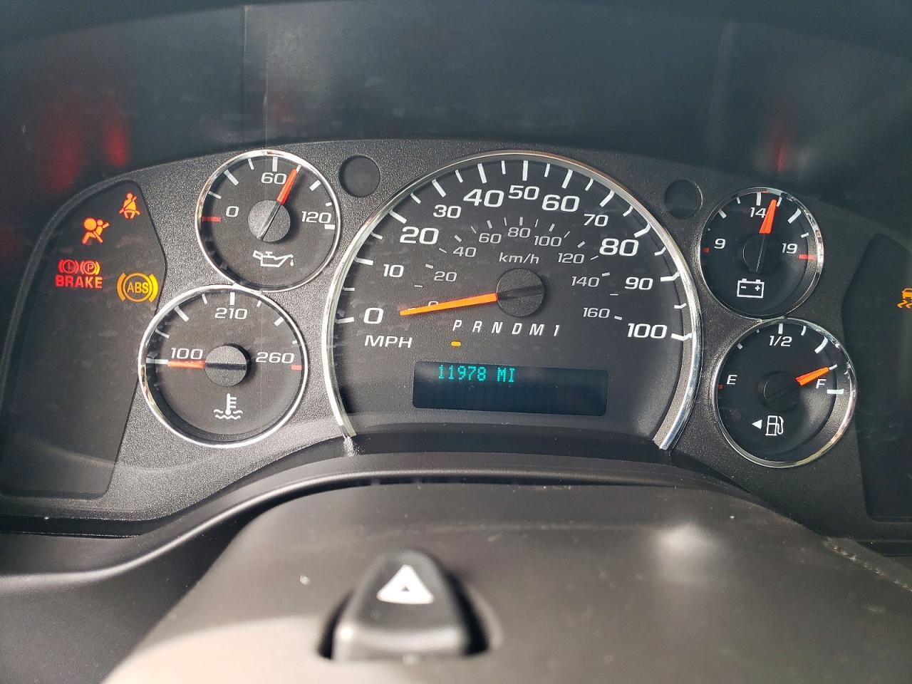 2024 Chev Express G3500