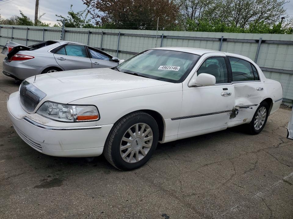 2006 Lincoln Town car Signature