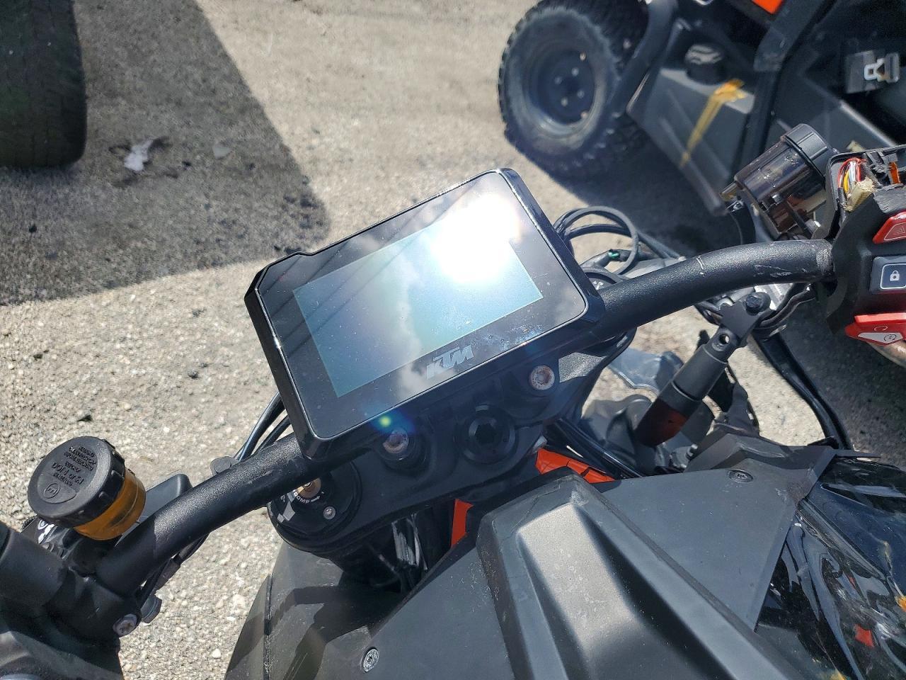 2020 KTM 1290 Super Duke R