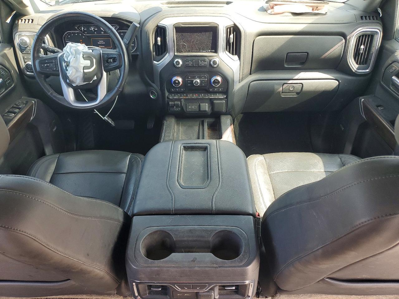 2020 GMC Sierra K1500 SLT