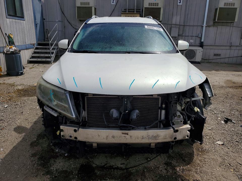2014 Nissan Pathfinder sv