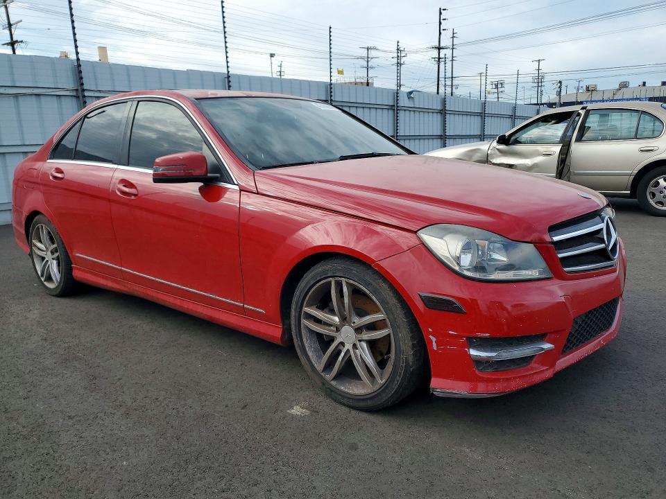 2013 Mercedes-Benz C 250