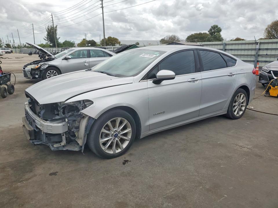 2017 Ford Fusion se Hybrid