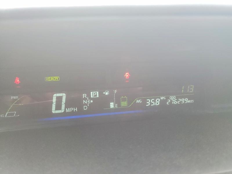 2014 Toyota Prius v Five