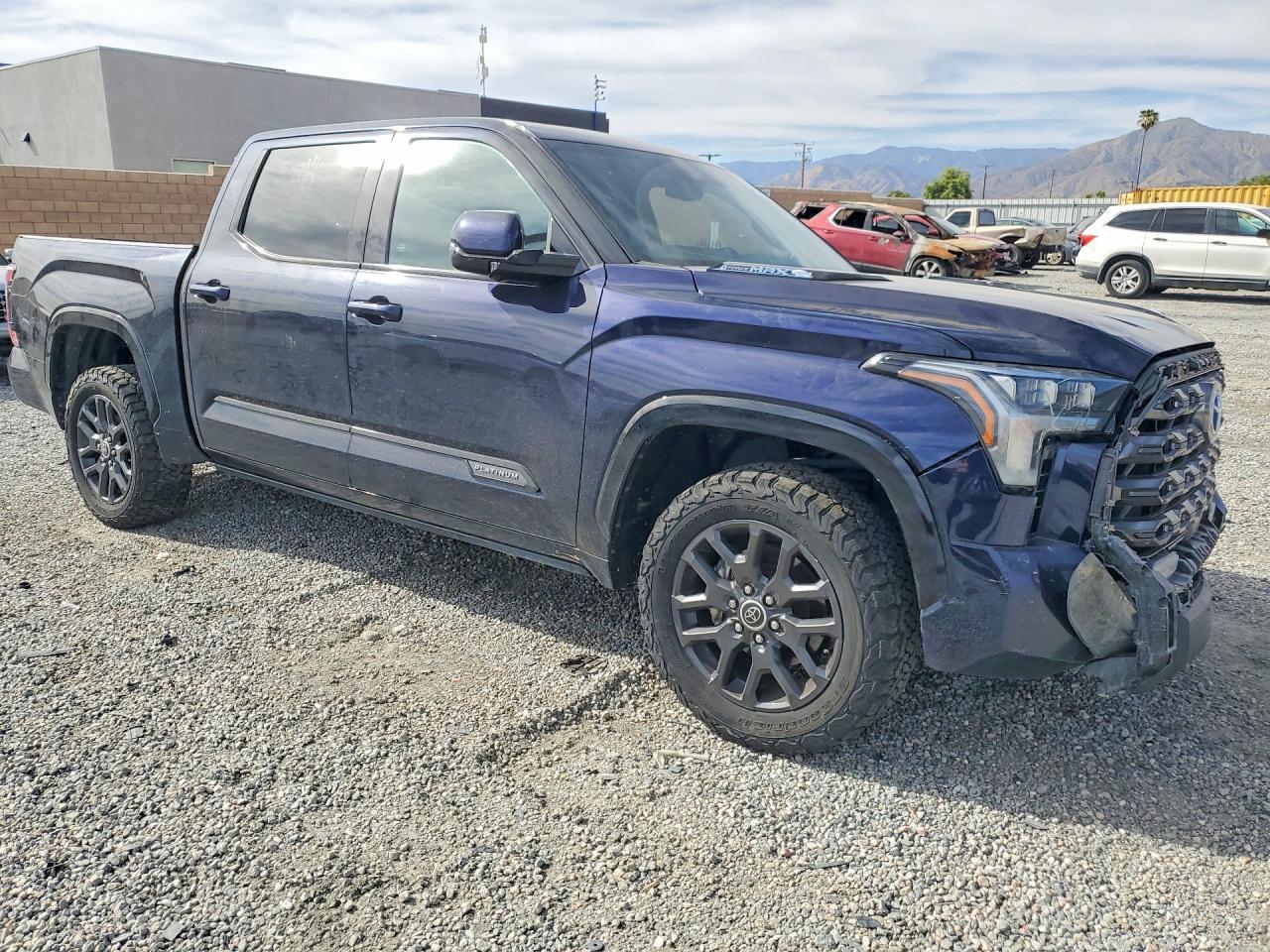 2023 Toyota Tundra Platinum HV