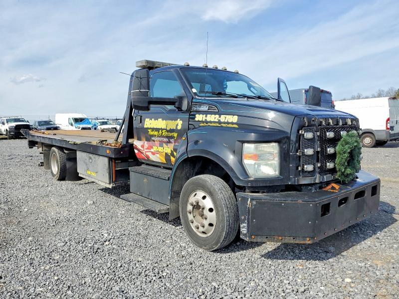 2016 Ford F650 Super Duty Rollback Truck