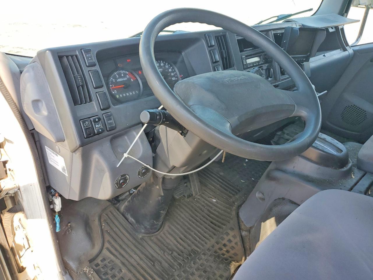 2019 Isuzu NPR HD Delivery Truck