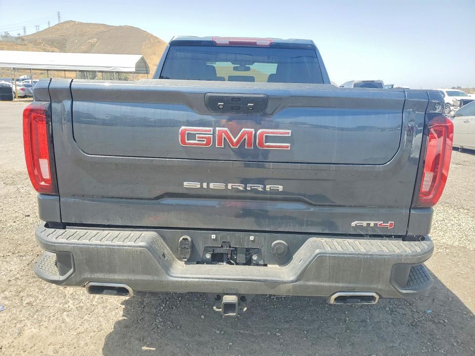 2021 GMC Sierra K1500 AT4