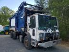 2014 Mack MRU600 Refuse Truck