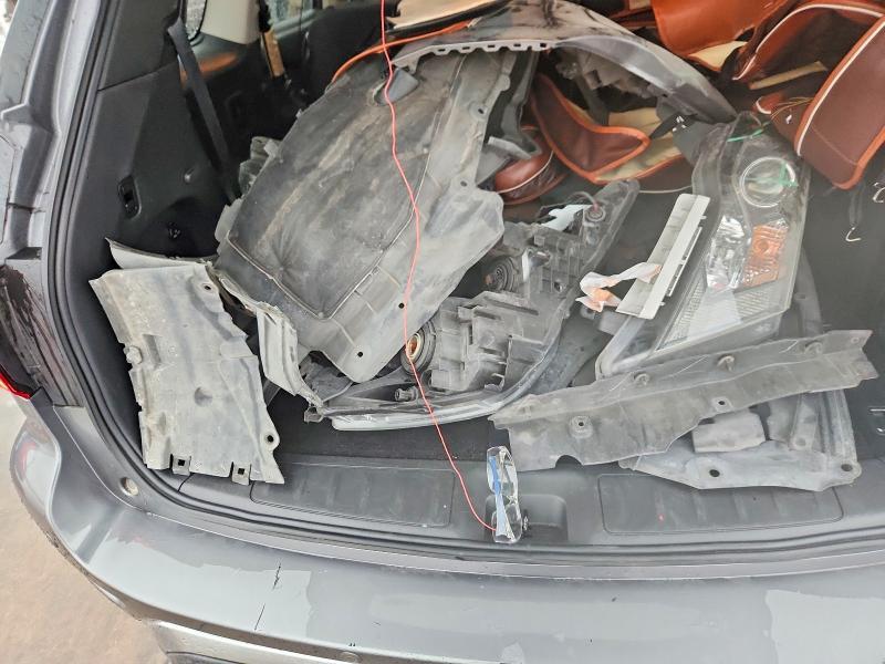 2017 Nissan Pathfinder sv